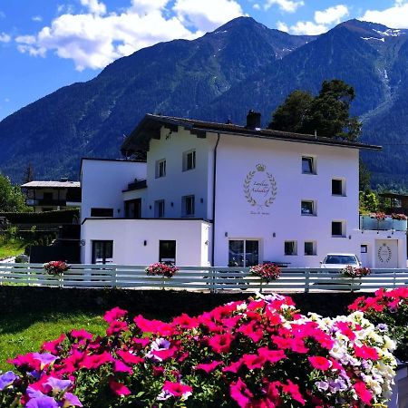 Hotel Landhaus Ambachhof Oetz Exterior foto